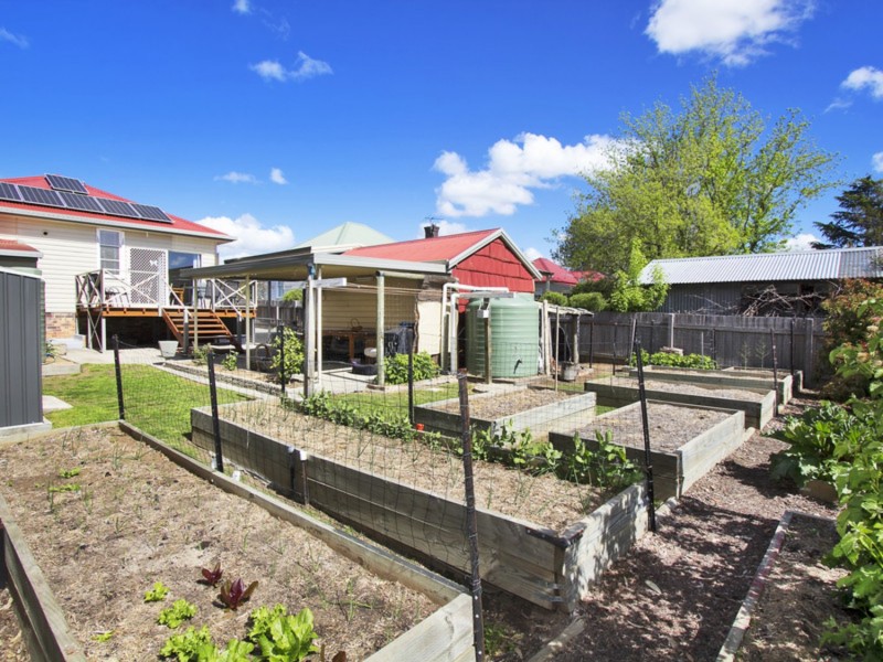 76 Kennedy Street, Armidale NSW 2350