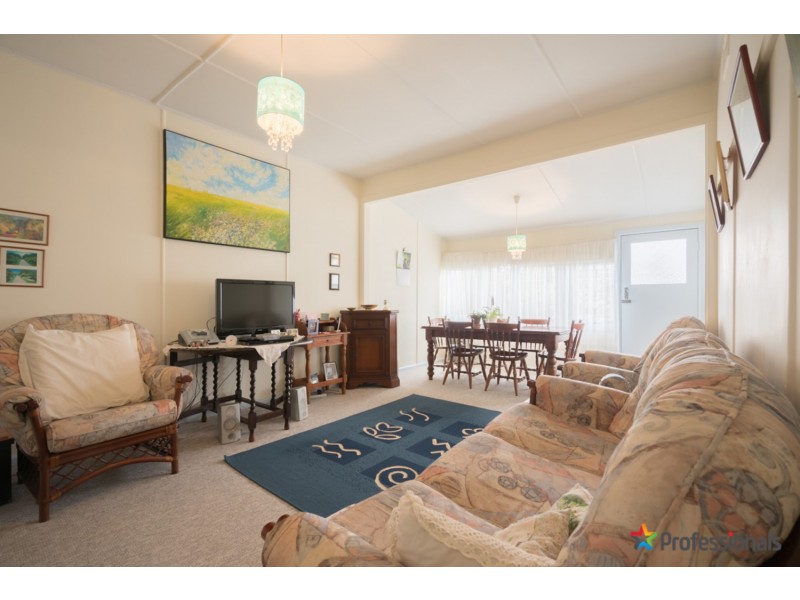 79 Douglas Street, Armidale NSW 2350