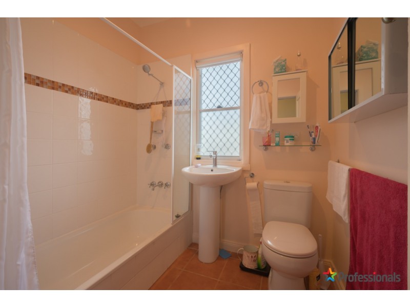 79 Douglas Street, Armidale NSW 2350