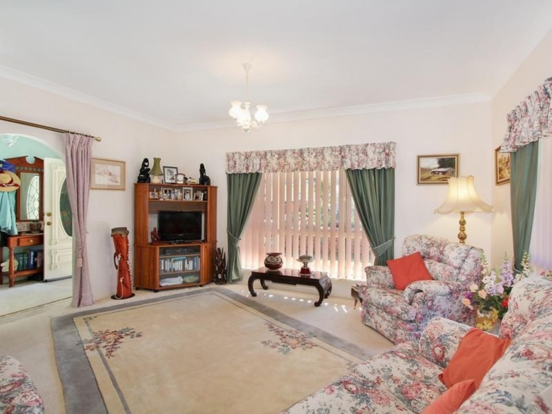 10 Fitzroy Street, Uralla NSW 2358