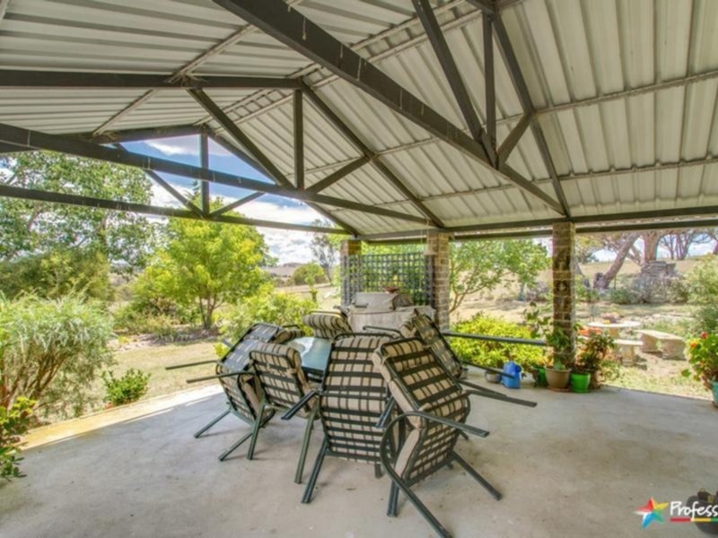 91 Devoncourt Road, Uralla NSW 2358