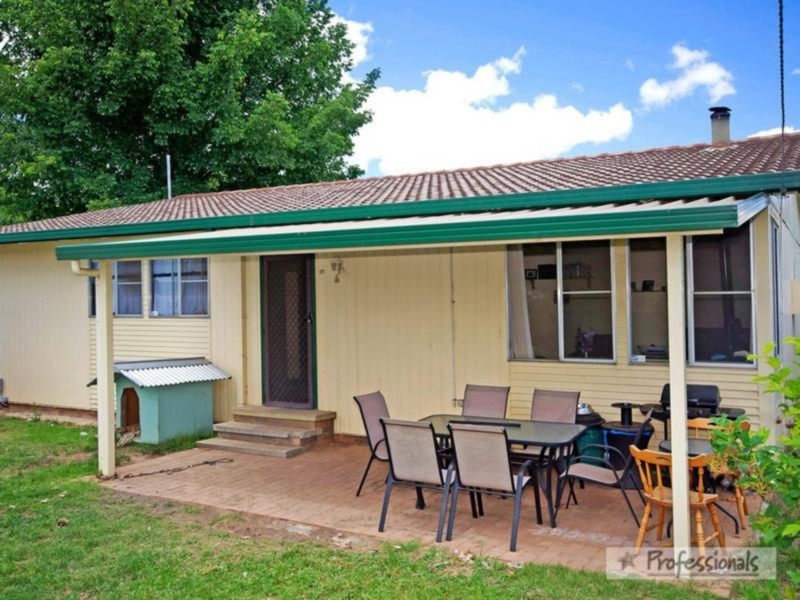 22 Enid Street, Armidale NSW 2350