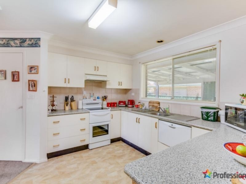 35 Centennial Close, Armidale NSW 2350