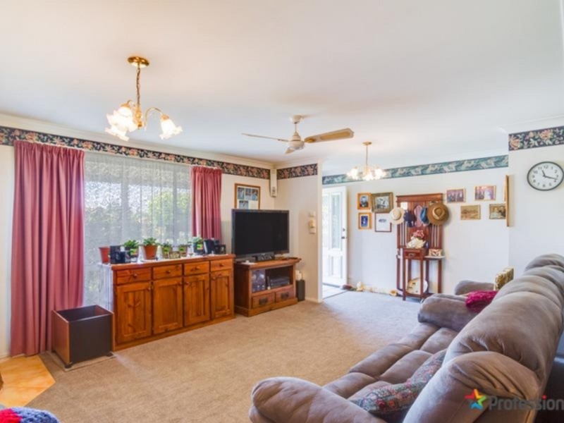 35 Centennial Close, Armidale NSW 2350