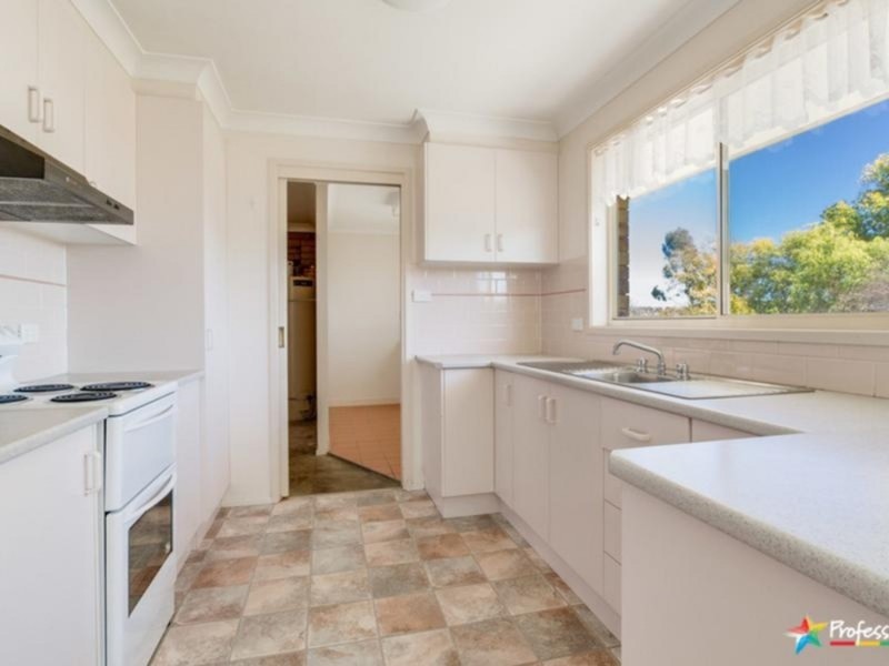 13 Eleanor Close, Armidale NSW 2350