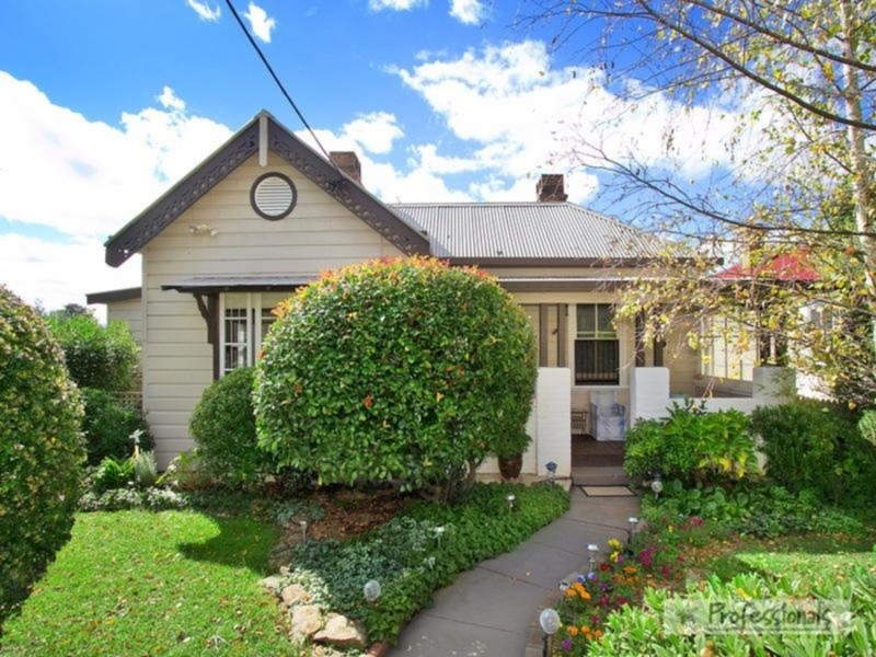 161 Brown Street, Armidale NSW 2350