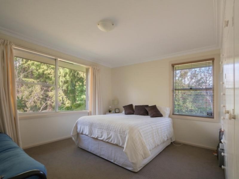 2 Catherine Street, Armidale NSW 2350