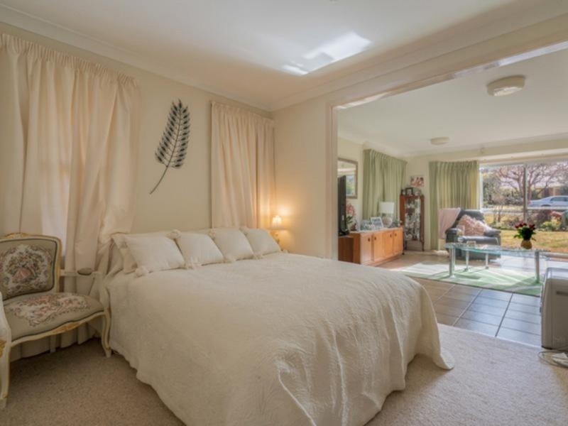 2 Catherine Street, Armidale NSW 2350