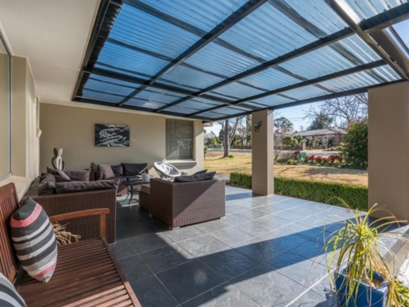 2 Catherine Street, Armidale NSW 2350