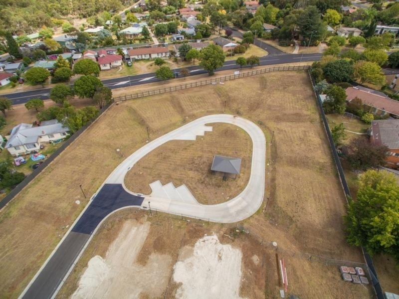 22-24 Freeman Crescent, Armidale NSW 2350