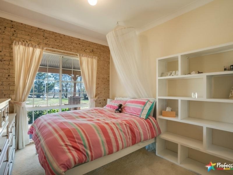66 Milne Road, Armidale NSW 2350