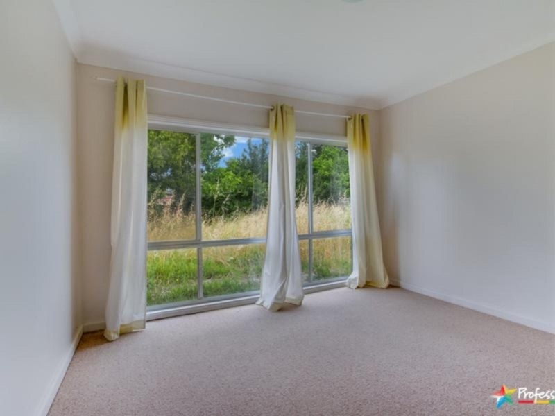 1 McIntosh Crescent, Armidale NSW 2350