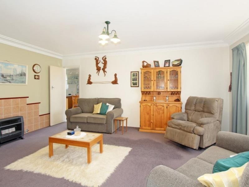 9 McShane Avenue, Armidale NSW 2350