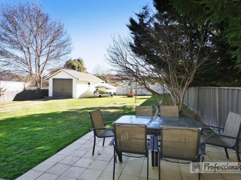 12 Marsh Street, Armidale NSW 2350
