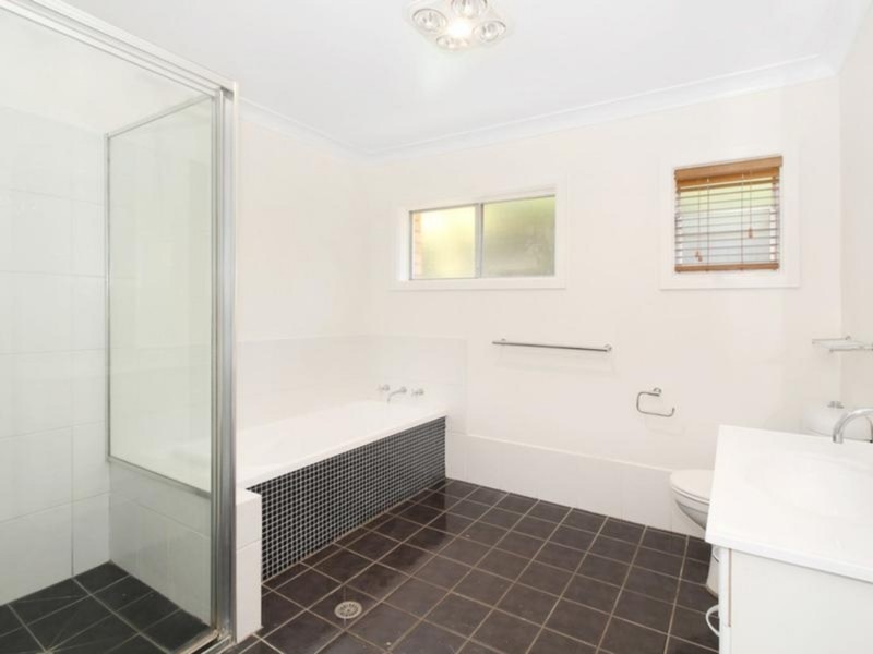 4 Mayfield Avenue, Armidale NSW 2350