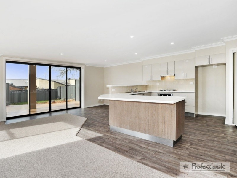 11B/22 Freeman Crescent, Armidale NSW 2350