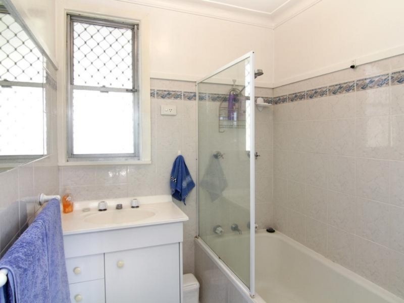 26 Mayfield Avenue, Armidale NSW 2350