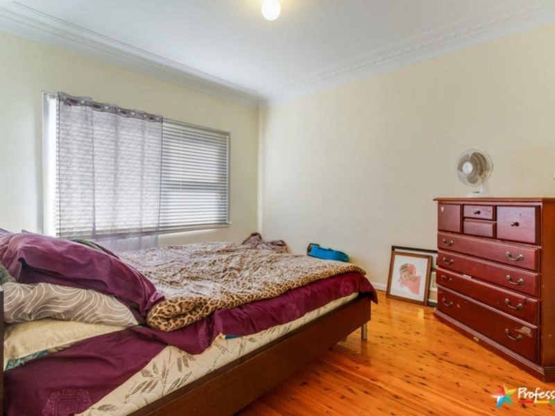 2A James Avenue, Armidale NSW 2350