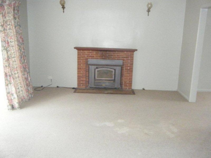 122 Barney Street, Armidale NSW 2350