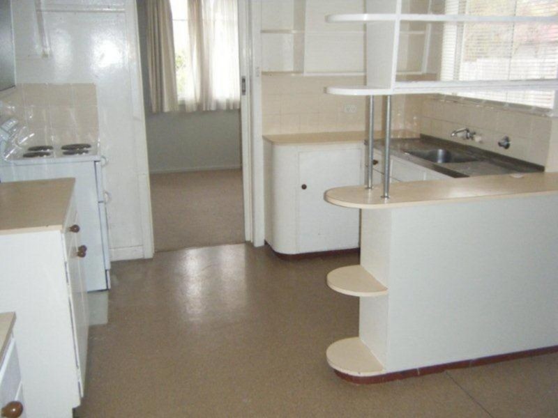 122 Barney Street, Armidale NSW 2350