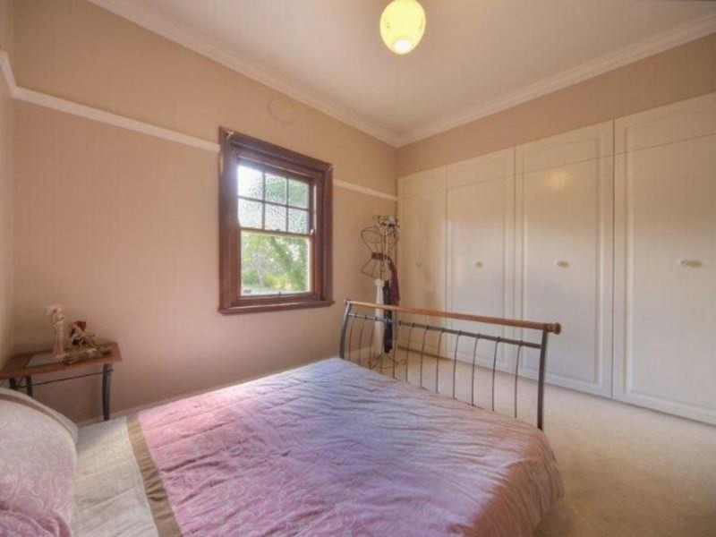2/2 Uralla Road, Armidale NSW 2350