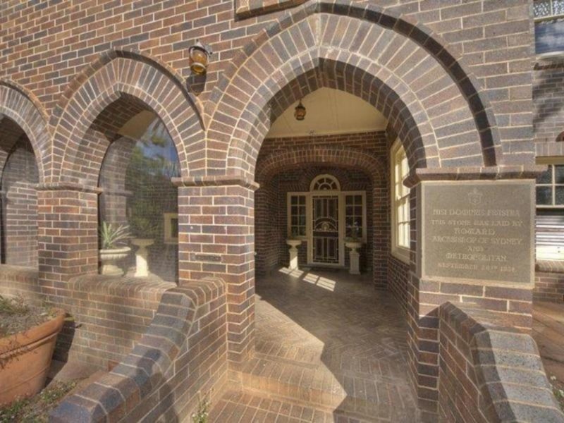 2/2 Uralla Road, Armidale NSW 2350
