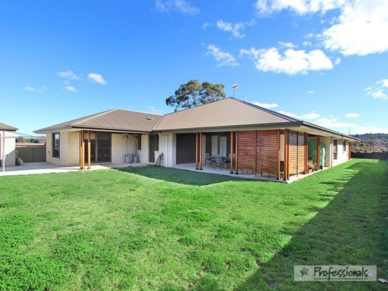 71 Box Hill Drive, Armidale NSW 2350