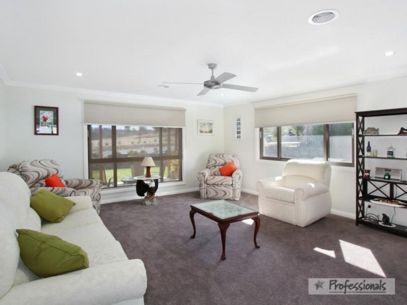 71 Box Hill Drive, Armidale NSW 2350