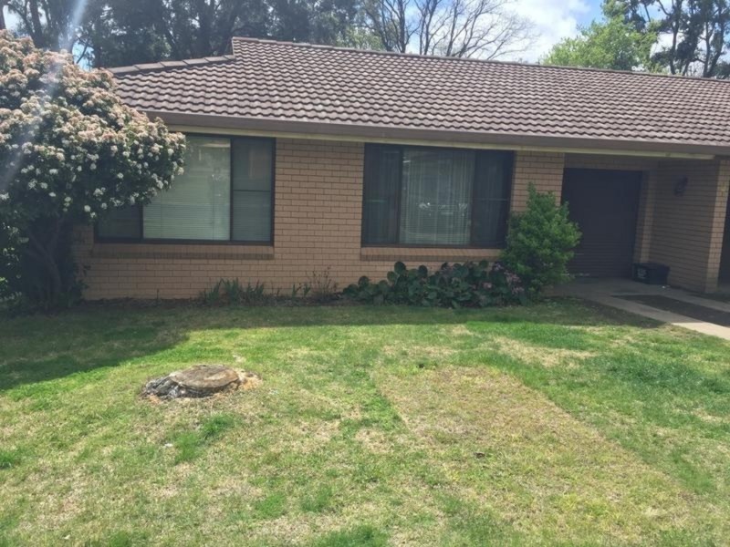 1/1 Robina Crescent, Armidale NSW 2350