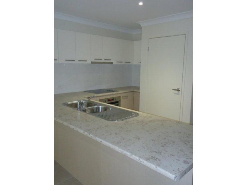 2/11 Gordon Street, Armidale NSW 2350