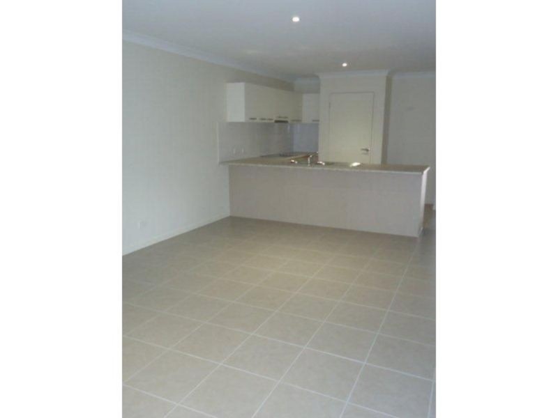 2/11 Gordon Street, Armidale NSW 2350