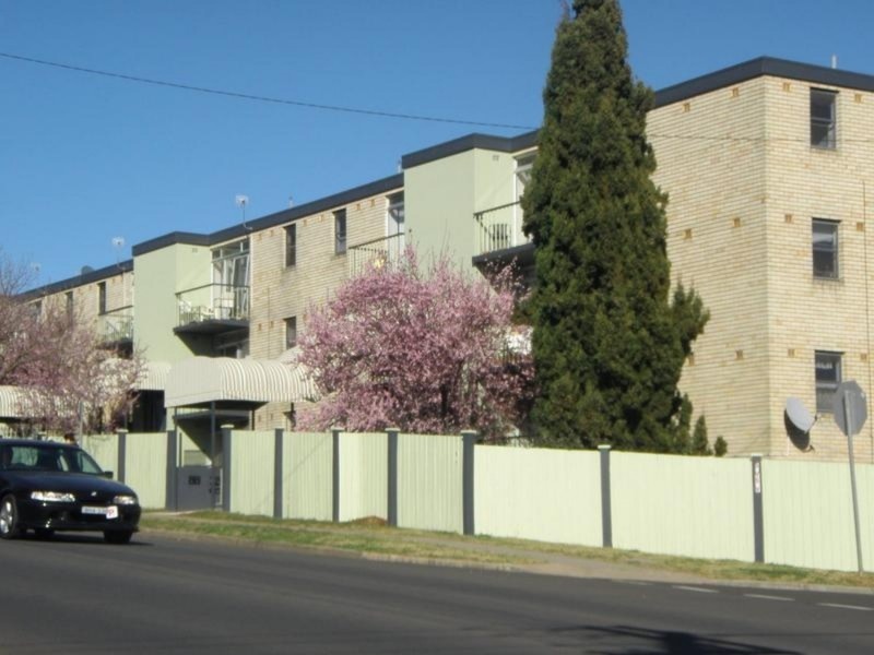 18/196 Dangar Street, Armidale NSW 2350