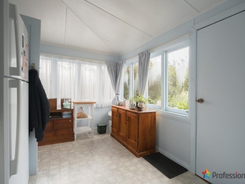 79 Douglas Street, Armidale NSW 2350
