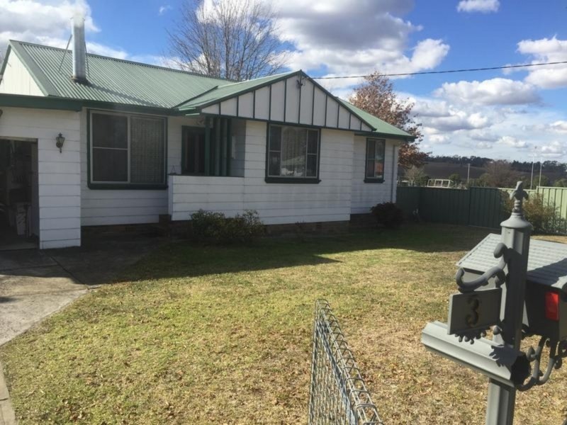 3 Jones Avenue, Armidale NSW 2350