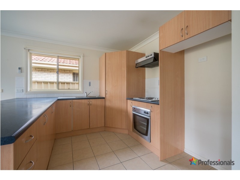 2/16 Conningdale Crescent, Armidale NSW 2350