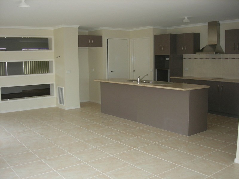 23 Reynard Place, Cranbourne East VIC 3977