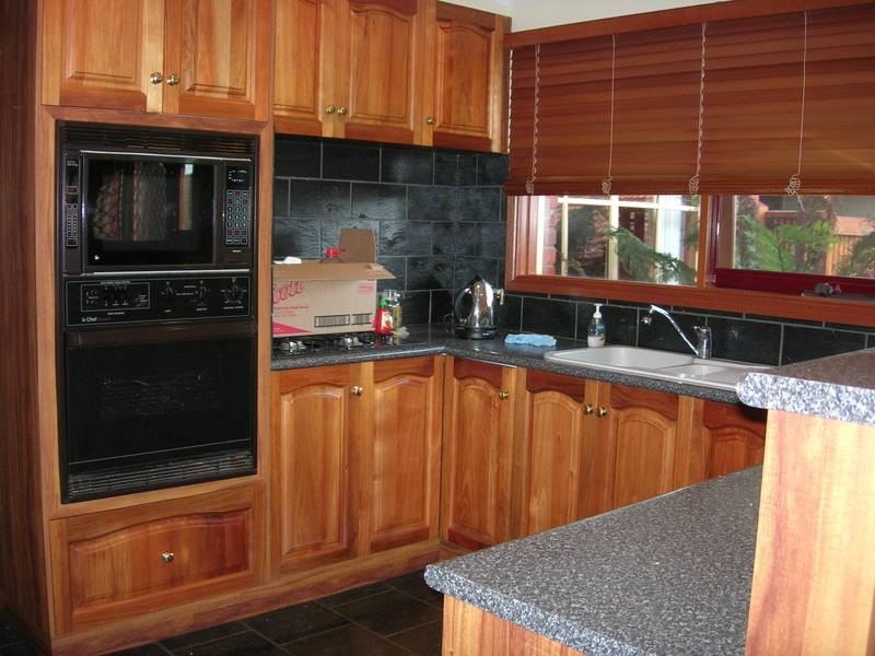 16 Landhill Court, Hallam VIC 3803