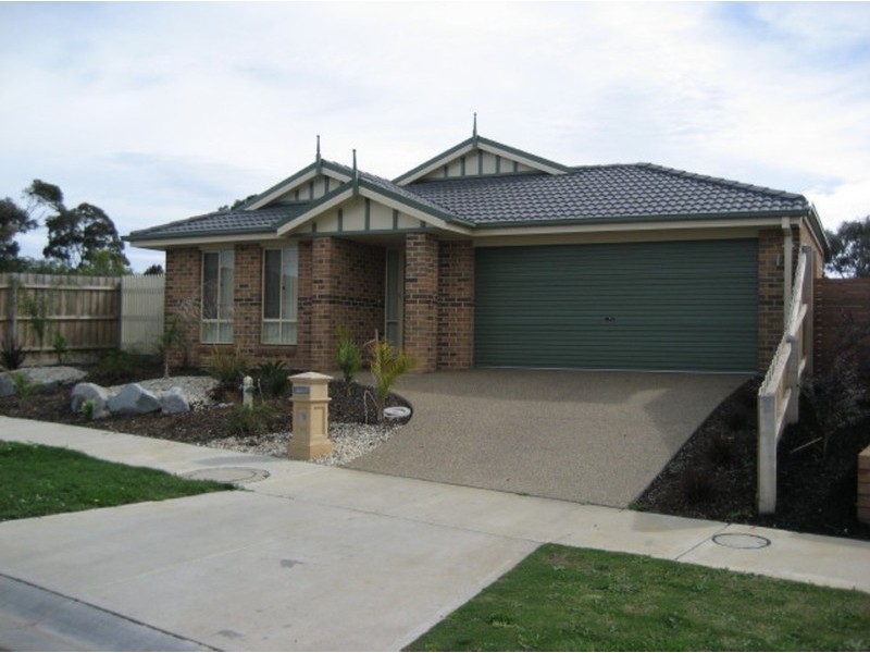 10 Sigvard Boulevard, Hallam VIC 3803