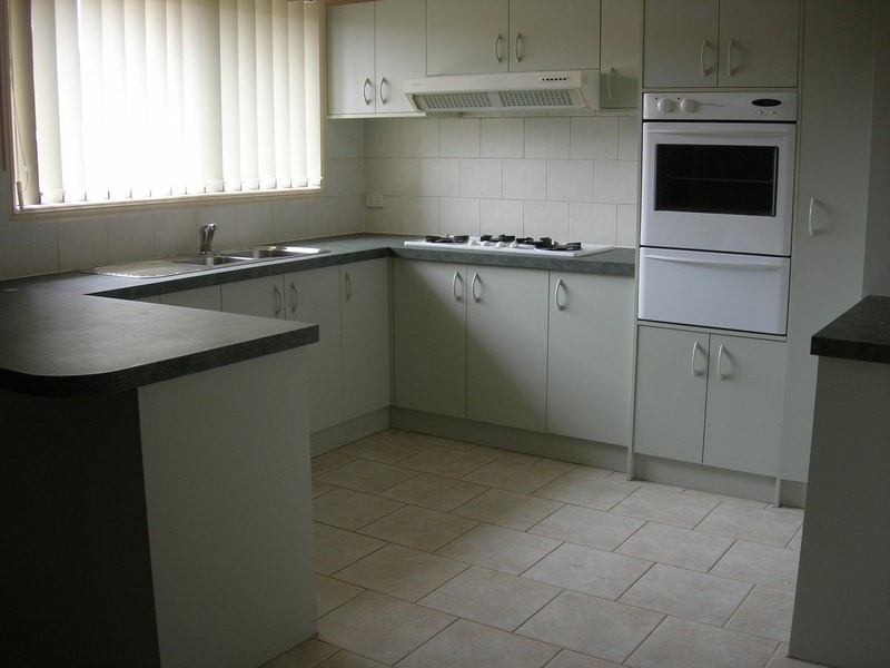 80 The Parkway, Hampton Park VIC 3976