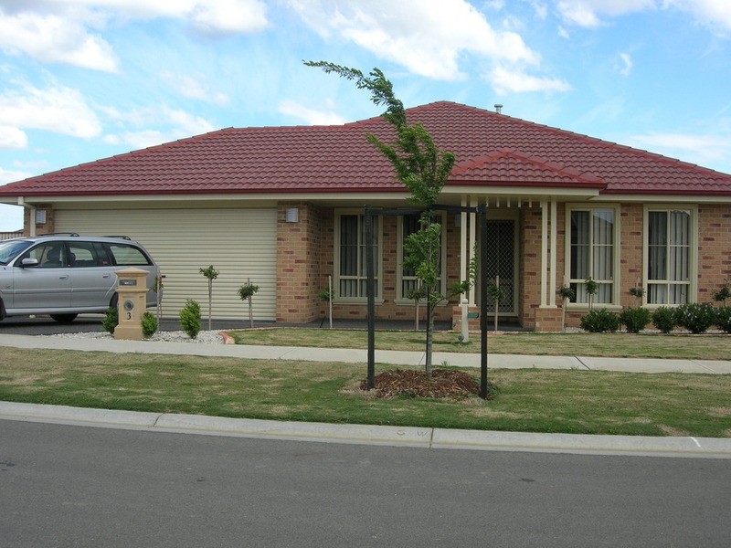 3 Montmorency Avenue, Berwick VIC 3806