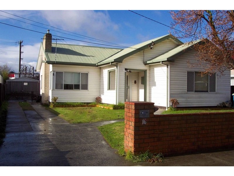 16 King George Parade, Dandenong VIC 3175