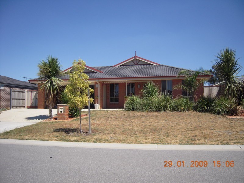 2 Parish Court, Narre Warren South VIC 3805