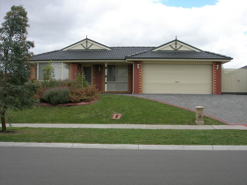 3 Duffy Court, Berwick VIC 3806