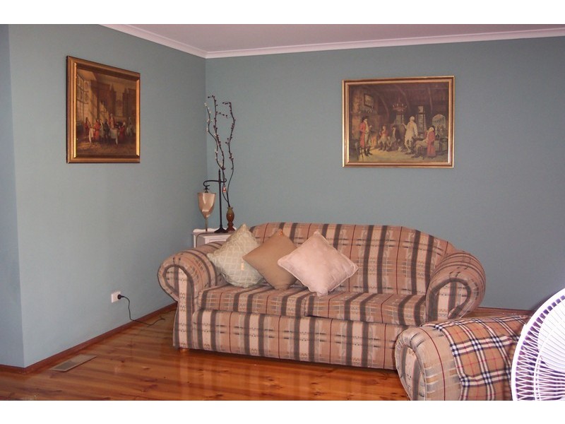 4 Corran Court, Endeavour Hills VIC 3802