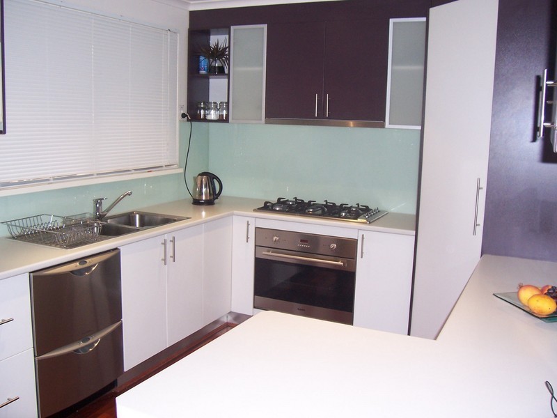 4 Debbie Close, Doveton VIC 3177