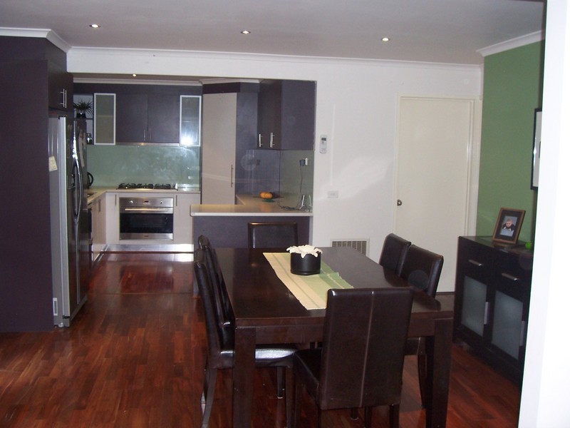 4 Debbie Close, Doveton VIC 3177