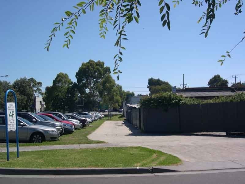 7 Glenwood Avenue, Glen Waverley VIC 3150