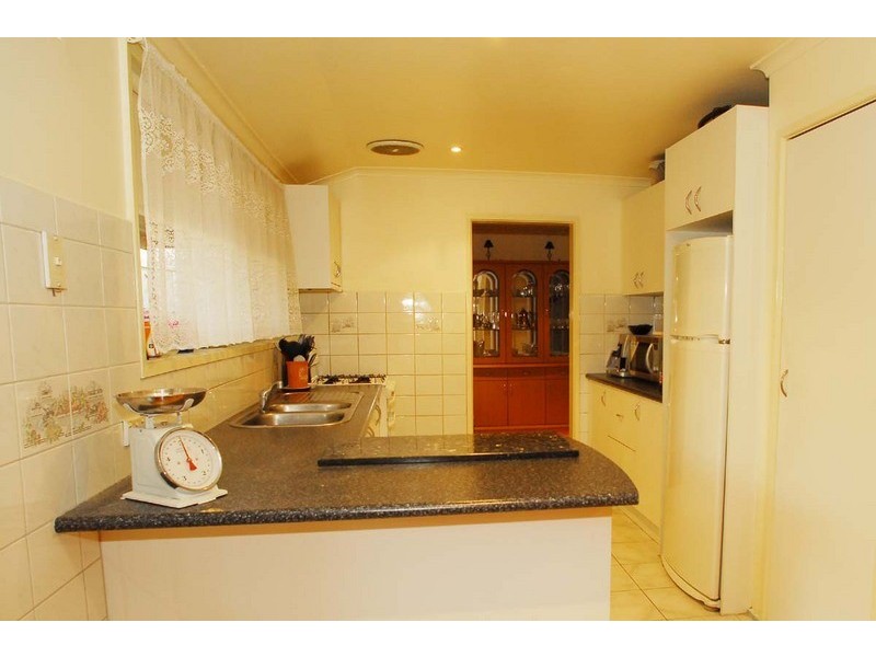 81 Charles Green Avenue, Endeavour Hills VIC 3802