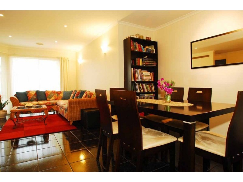 31 Gilmore Crescent, Lynbrook VIC 3975