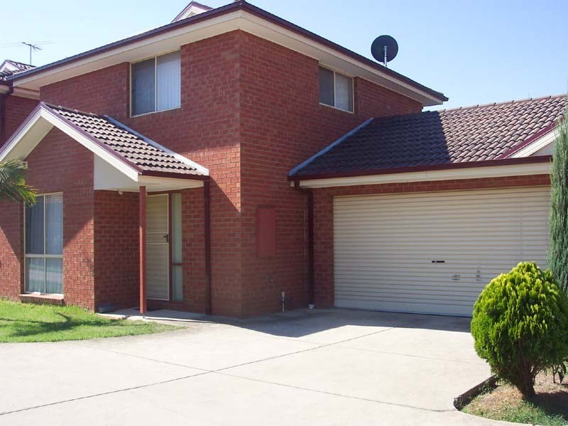 3/12 Fox Street, Dandenong VIC 3175